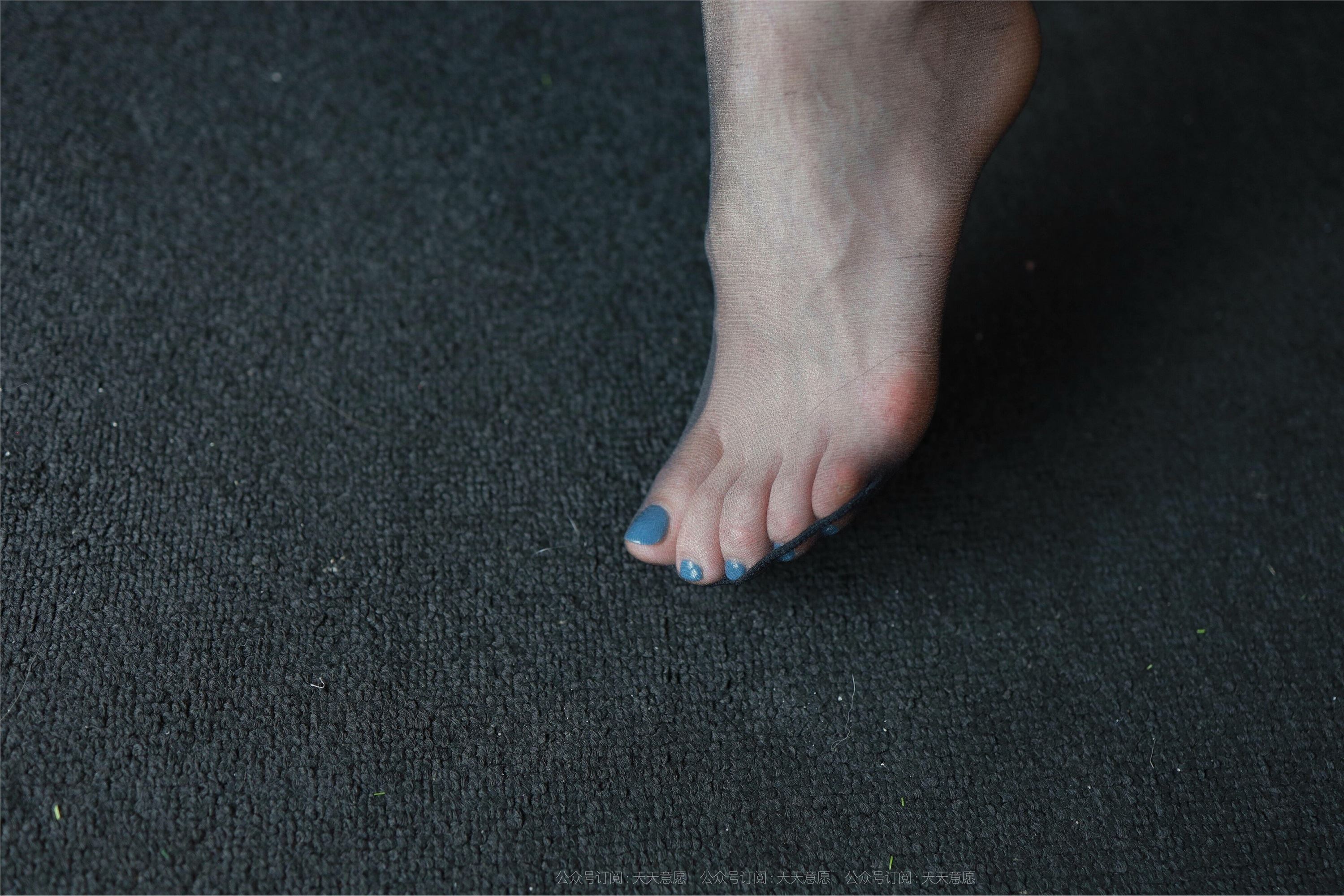 IESS异思趣向  2021.10.11 丝享家944：小六《黑色丝带》